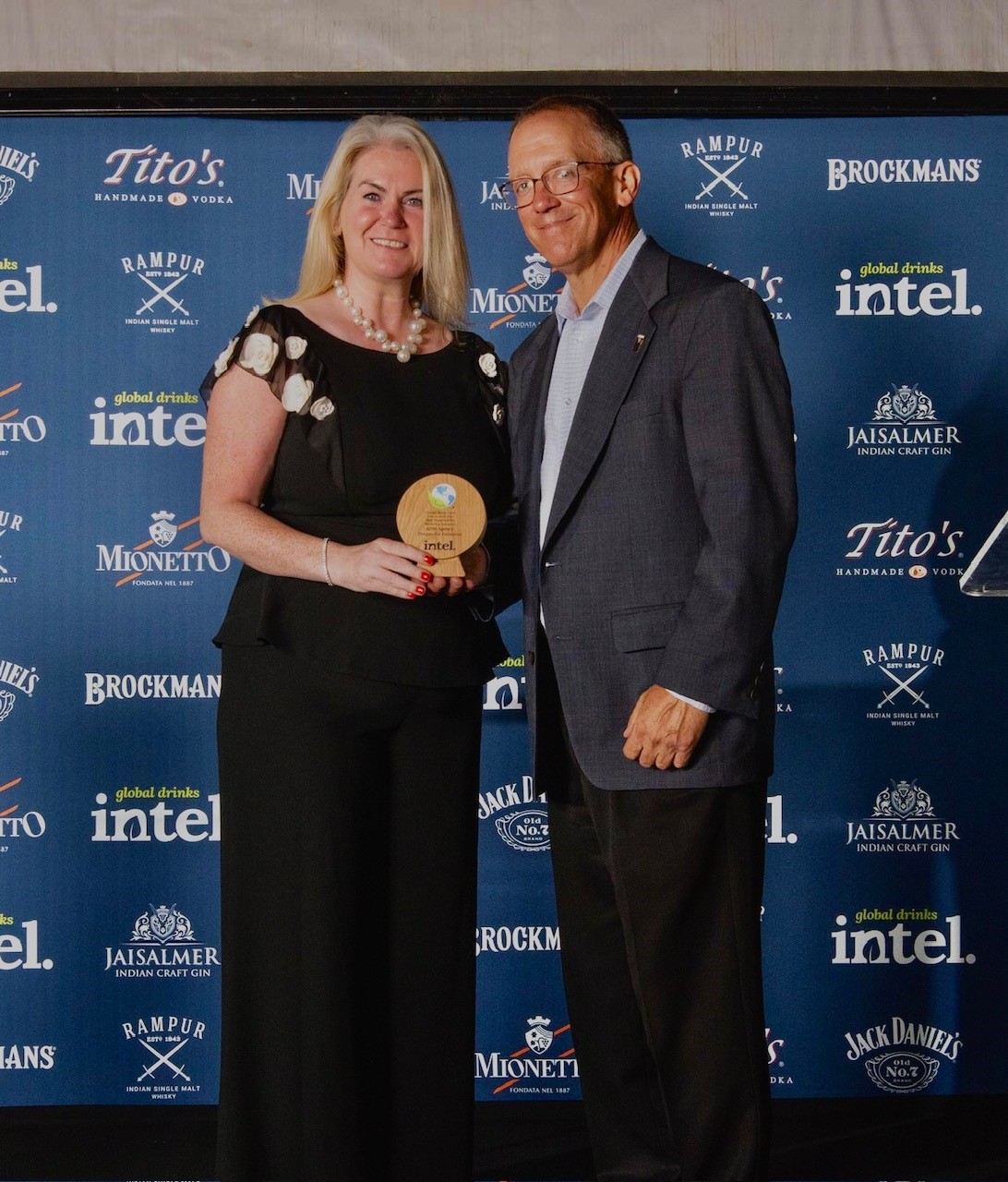 Niamh O'Niell, SVP Client Services at adm Group (left), Steve McCluskey, Trade Marketing and Activation POS Manager -Diageo Beer & Pre-Mix (right)